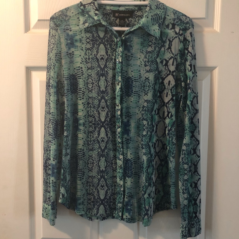 Women’s button down colorful blouse